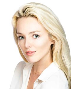 Headshot-DB_3960-600x750