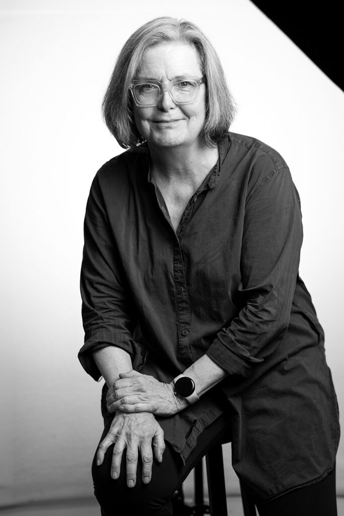 David Beyda photography studio portrait of legendary courtroom sketch artist Elizabeth Williams NYC